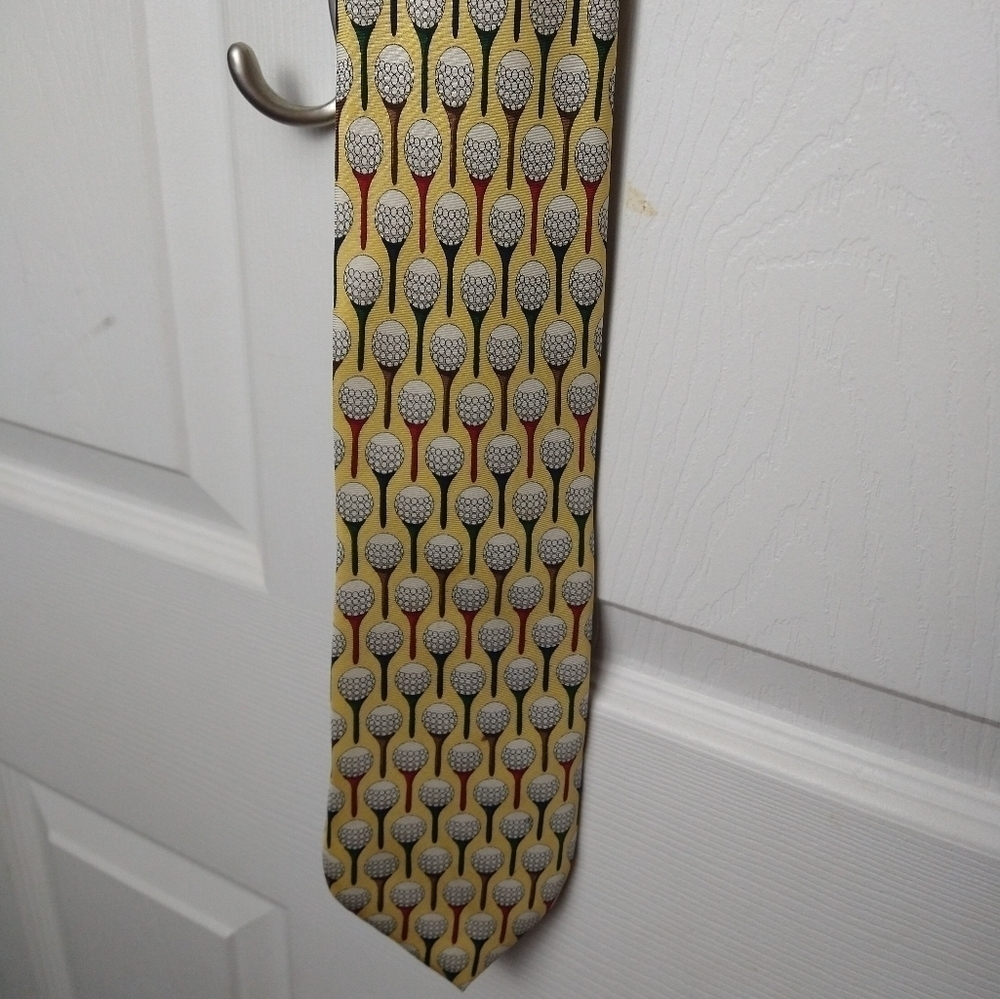 Utopia men's yellow background golf balls on tees 100 silk tie